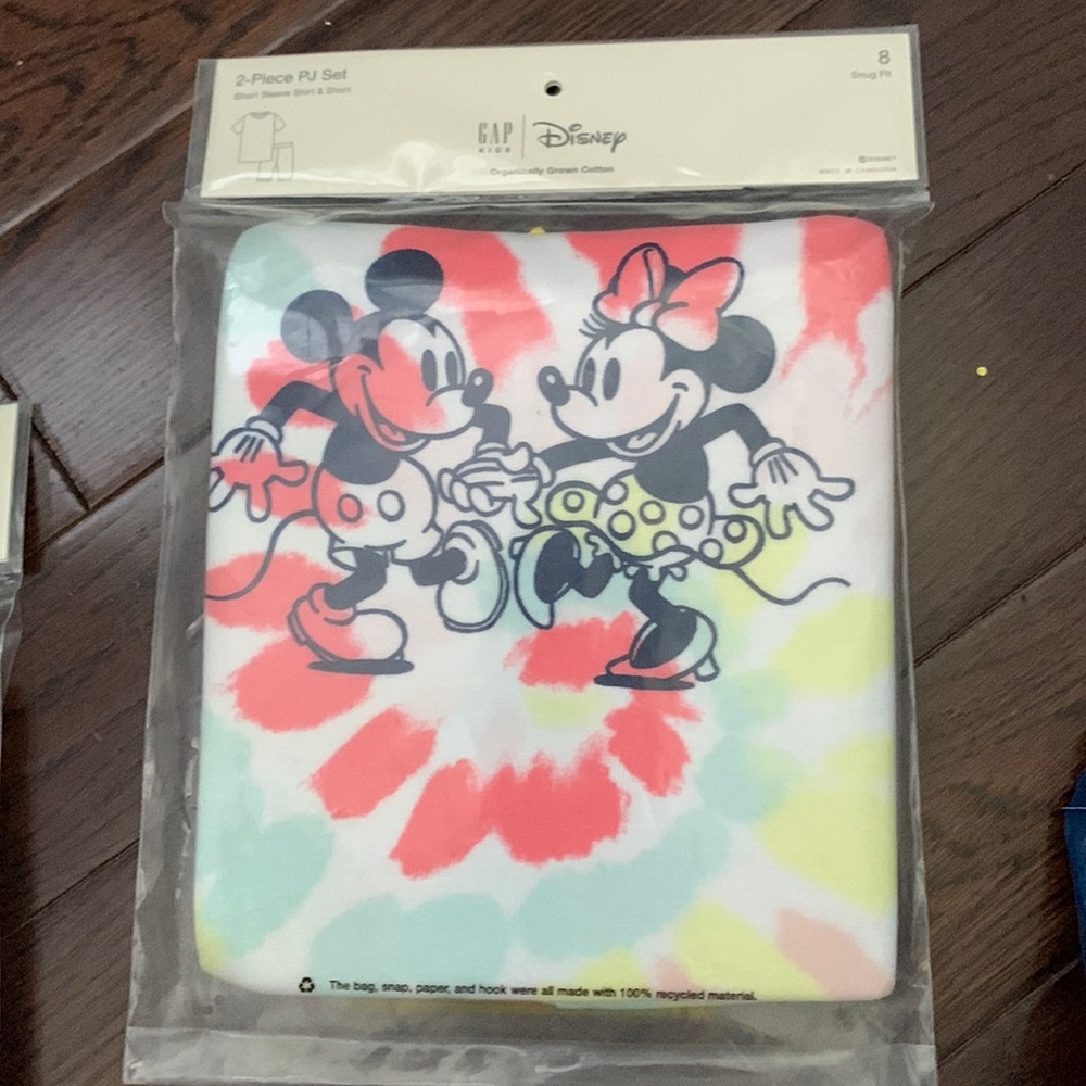 Disney Gap Kids 2-Piece PJ set.